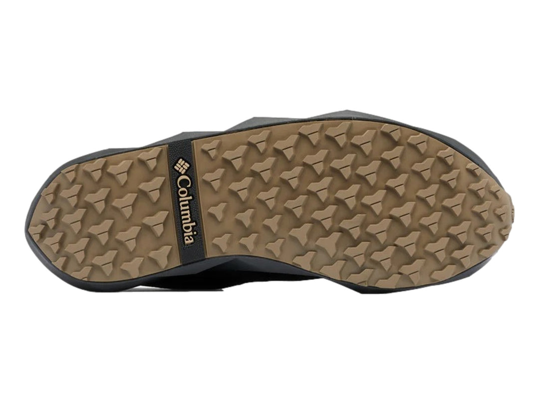 Zapato deportivo Columbia Facet 60 Low OutDry en color negro y gris oscuro para actividades al aire libre.