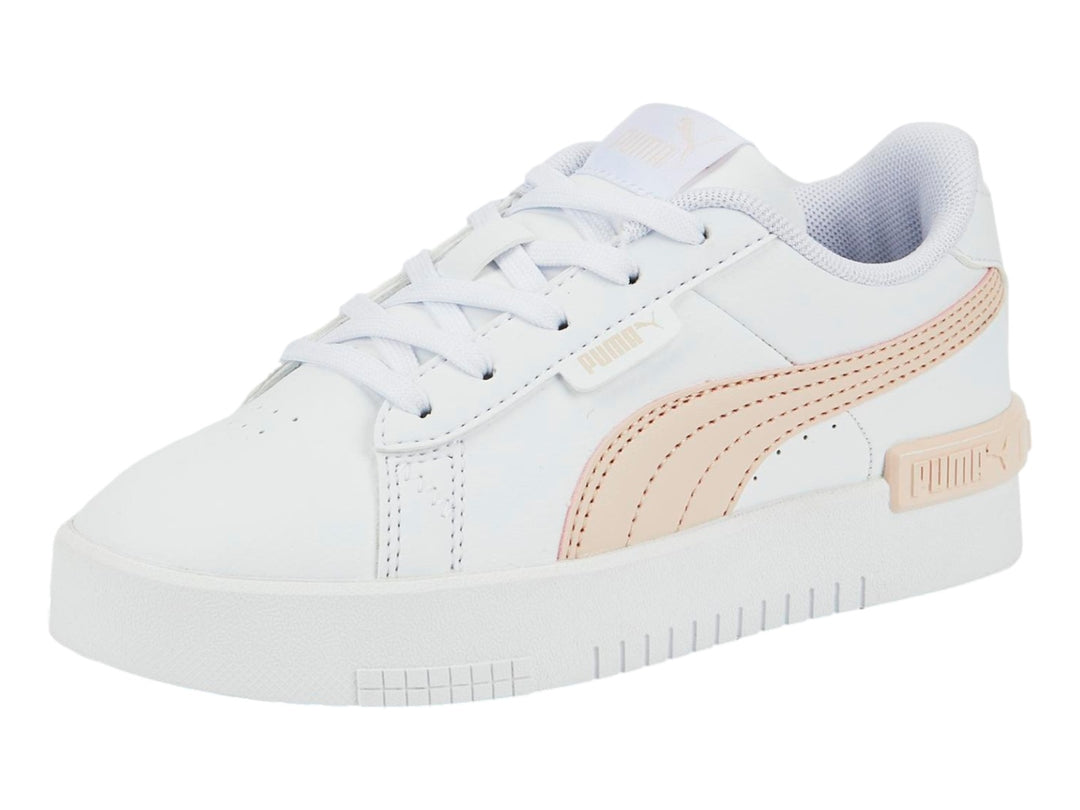 Tenis PUMA Jada PS color blanco con detalles en rosa claro, estilo deportivo y casual.