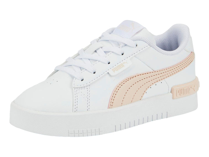 Tenis PUMA Jada PS color blanco con detalles en rosa claro, estilo deportivo y casual.