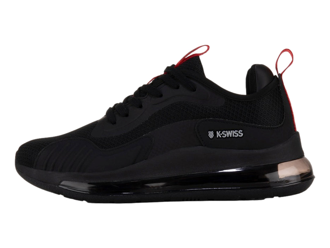 Tenis deportivos K-SWISS color negro con detalles en rojo y suela amortiguada transparente.