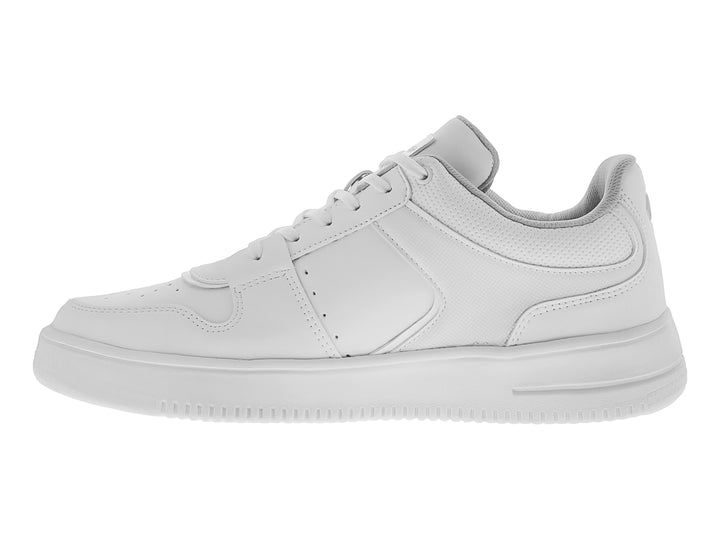 Tenis deportivos COURT modelo A7920E en color blanco total con suela ancha y detalles perforados.