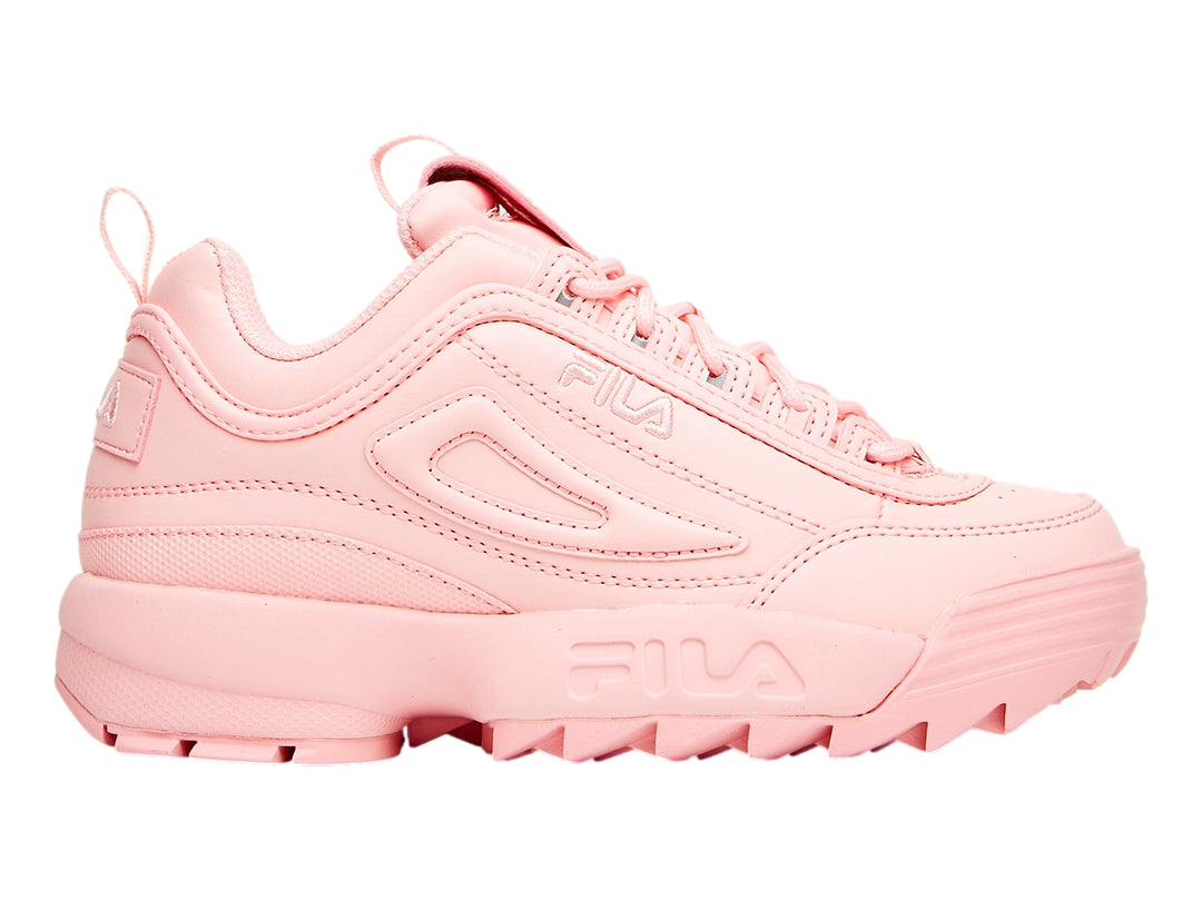 Tenis FILA Disruptor II Premium en color rosa coral blush con suela gruesa y dentada.
