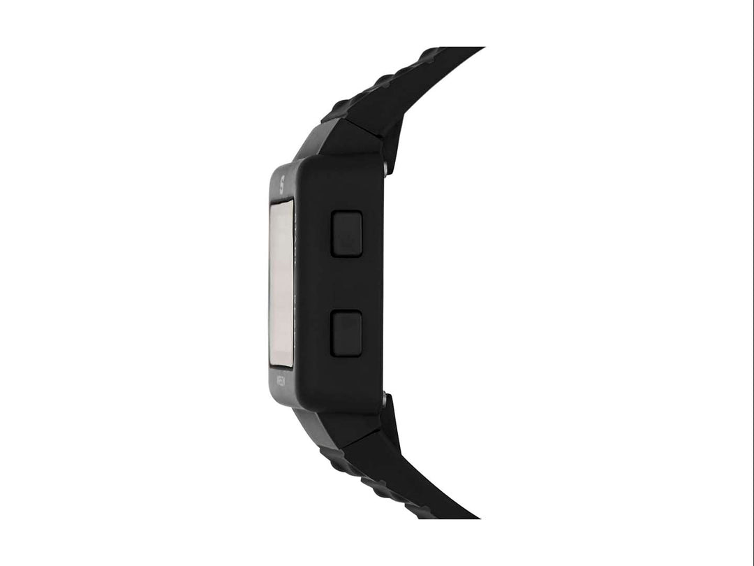 Reloj digital Skechers SR1077 en color negro con caja cuadrada y correa sintética mate.