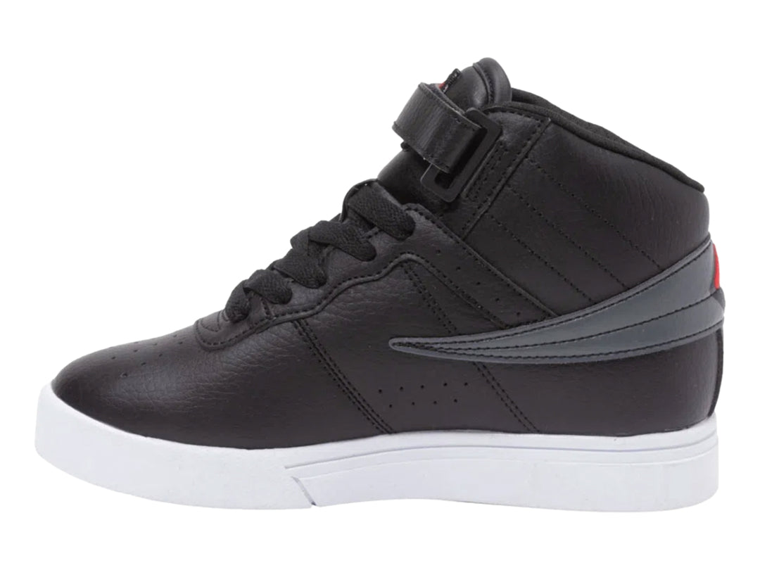 Tenis FILA VULC 13 2D de bota color negro con suela blanca y detalles en rojo.