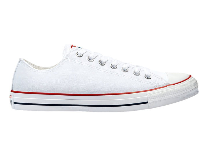 Tenis Converse blancos de lona con detalles en rojo y azul en la suela, diseño casual de corte bajo.