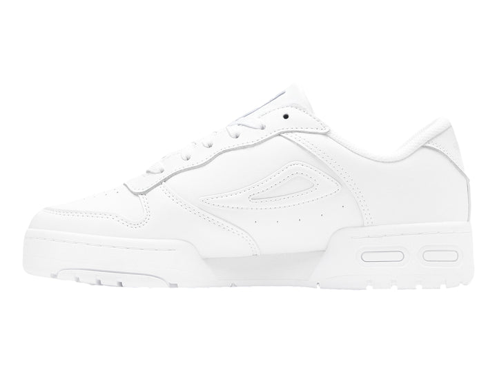 Tenis deportivos FILA completamente blancos con suela y cordones a juego.