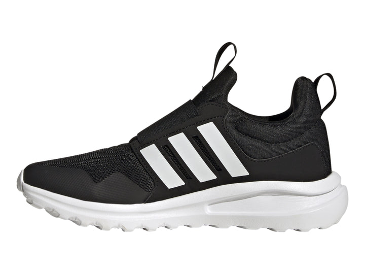 Tenis deportivos Adidas Activeride 2.0 J color negro con tres franjas y suela blanca.
