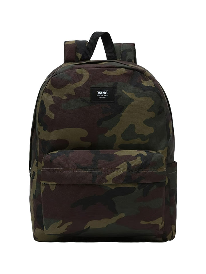 Mochila escolar VANS con estampado de camuflaje en tonos verdes y negros, con bolsillo frontal y asa superior.