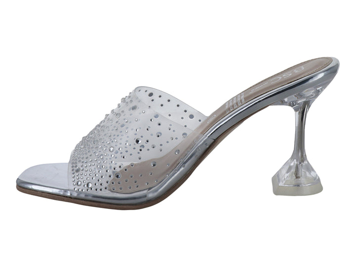 Sandalia de tacón BSC Shoes en color plata con tira transparente decorada con cristales brillantes.