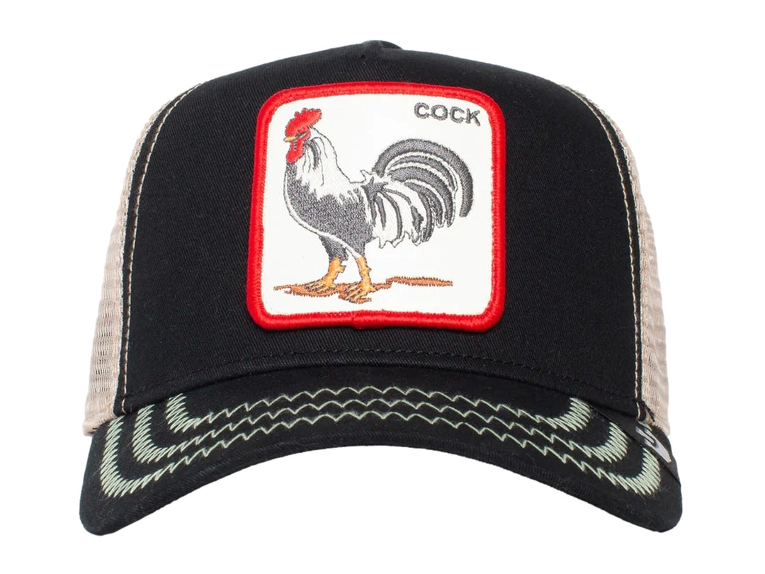 Gorra Goorin Bros color negro con malla beige y un parche frontal bordado de un gallo blanco sobre fondo blanco.