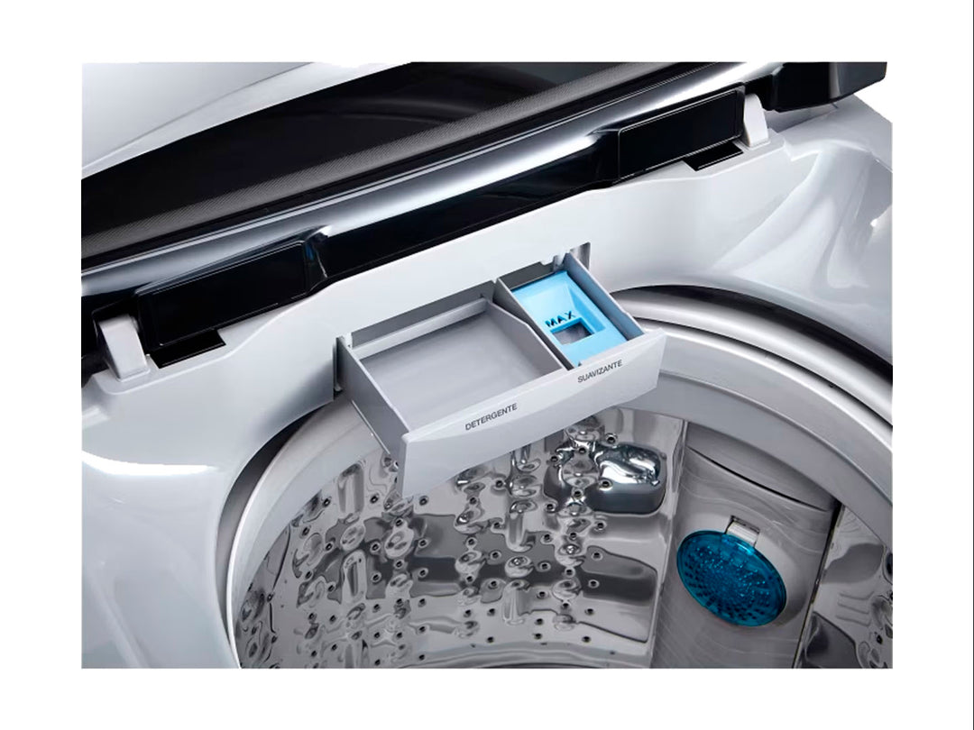 Lavadora automática LG de 18 kg en color plata con tapa superior negra y panel de control digital.