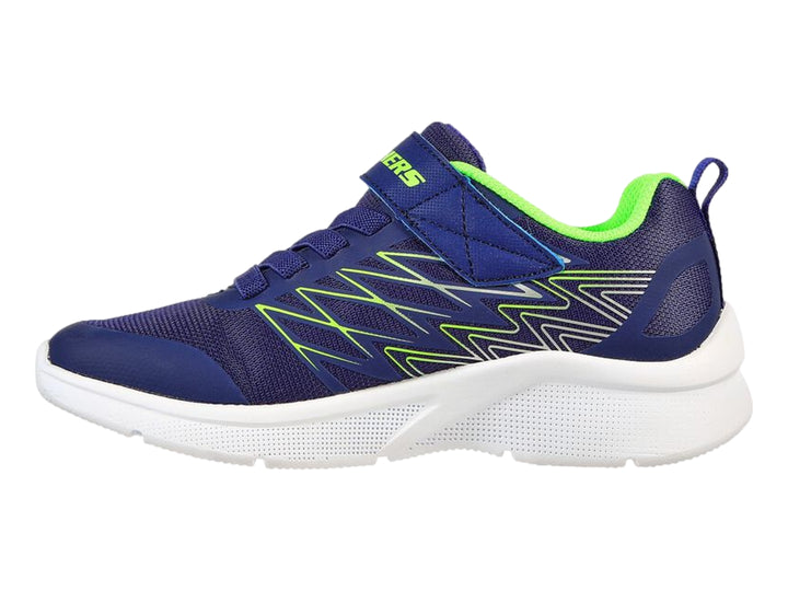 Tenis deportivos Skechers color azul con detalles en verde lima y suela blanca.