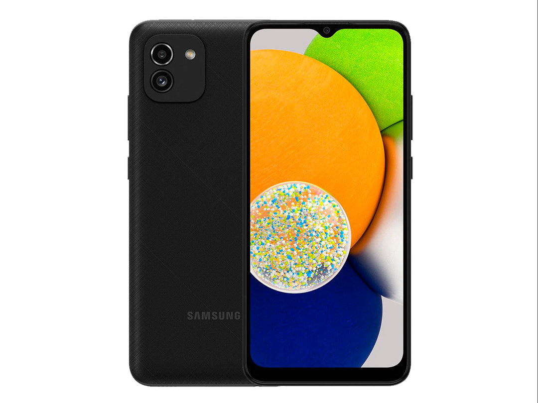 Smartphone Samsung Galaxy A03 color negro, vista frontal y posterior sobre fondo blanco.