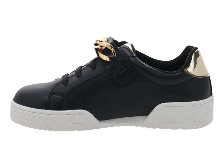 Tenis negros para niña con suela blanca y detalle de cadena dorada decorativa en la parte superior.