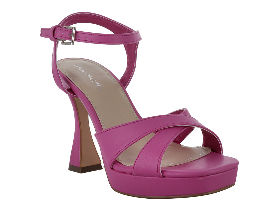 Sandalias Lady Paulina color pitaya con tacón grueso, plataforma y correa ajustable al tobillo.