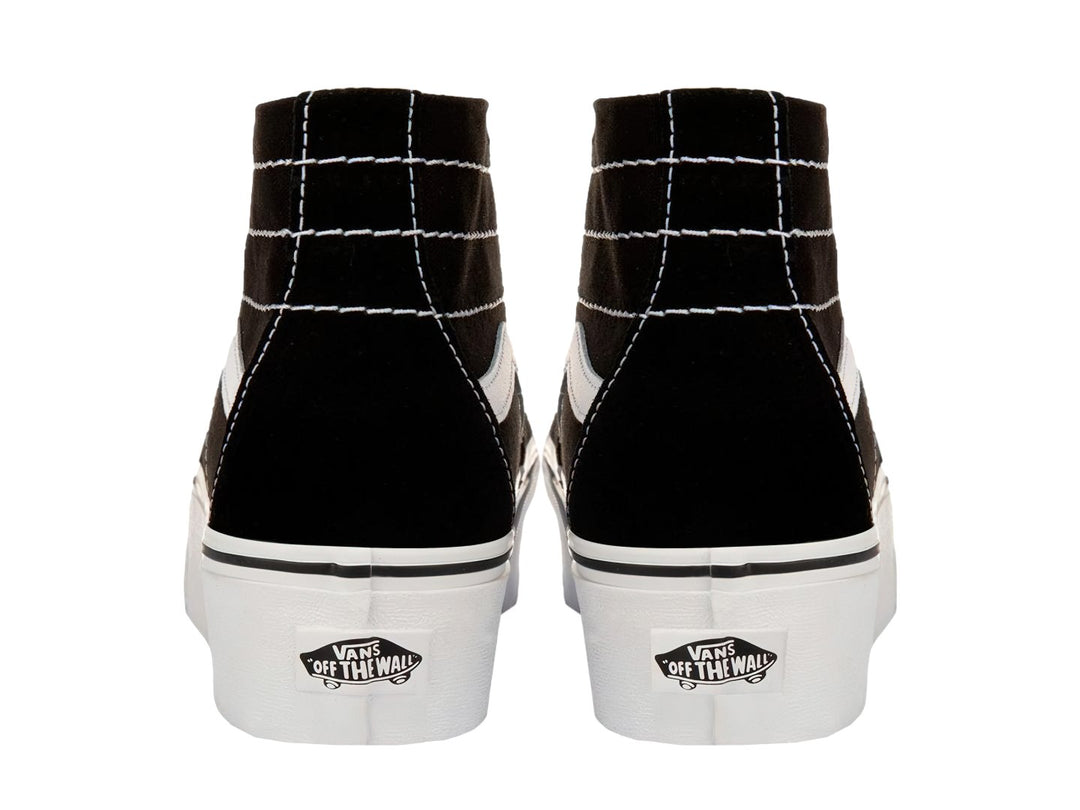 Tenis VANS Sk8-Hi Tapered en color negro con suela y detalles en blanco.
