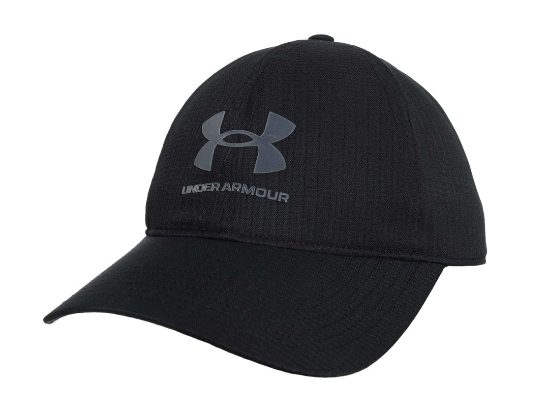 Gorra deportiva Under Armour de color negro con logotipo frontal en tono gris oscuro.