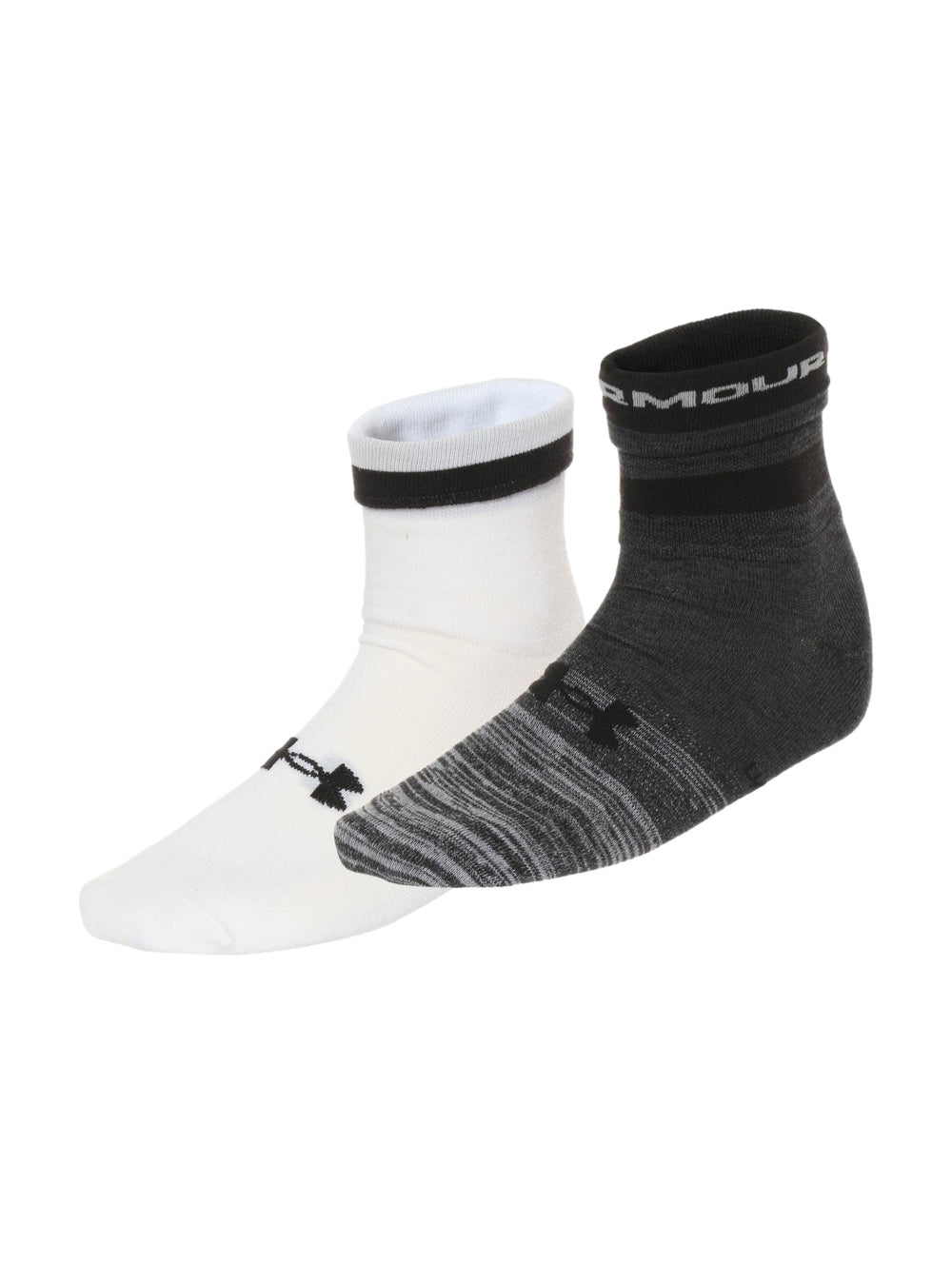 Pack de dos calcetines deportivos Under Armour, uno en color negro jaspeado y otro en blanco con puño negro.
