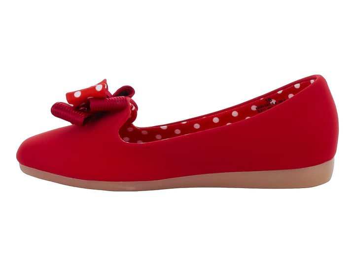 Zapato plano rojo con moño y lunares blancos para niña.