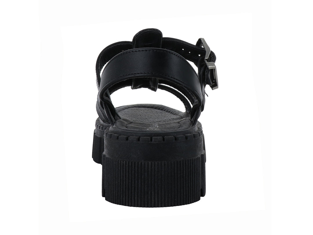 Sandalia negra de plataforma con suela track y correa ajustable con hebilla plateada.