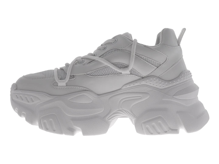 Tenis blancos de plataforma estilo chunky con suela robusta y detalles de malla.