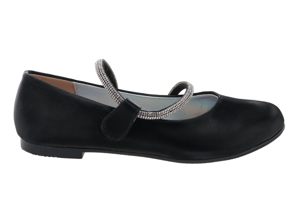 Zapato plano tipo bailarina color negro con correa decorada con brillantes.
