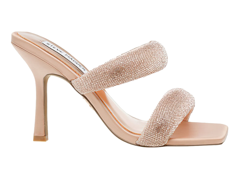 Sandalias de tacón cuadrado Steve Madden en color rose gold con dos correas brillantes y punta cuadrada.