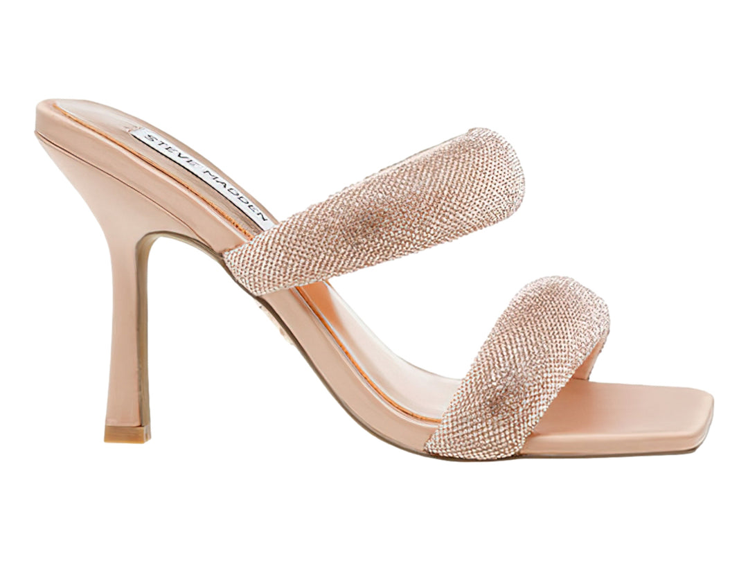 Sandalias de tacón cuadrado Steve Madden en color rose gold con dos correas brillantes y punta cuadrada.