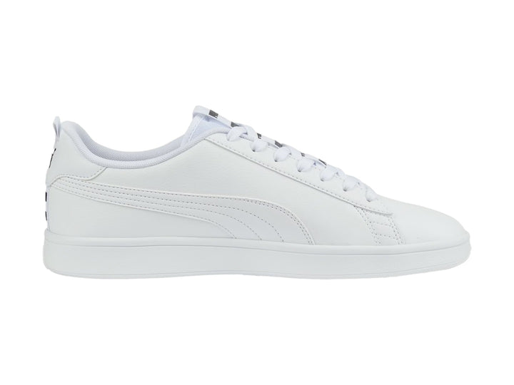 Tenis PUMA Smash V2 Tape en color blanco total con suela blanca y cordones.