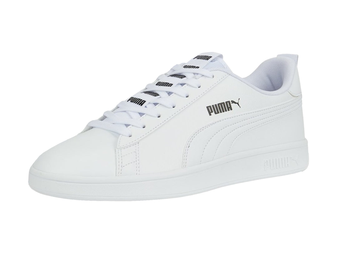 Tenis PUMA Smash V2 Tape en color blanco total con suela blanca y cordones.