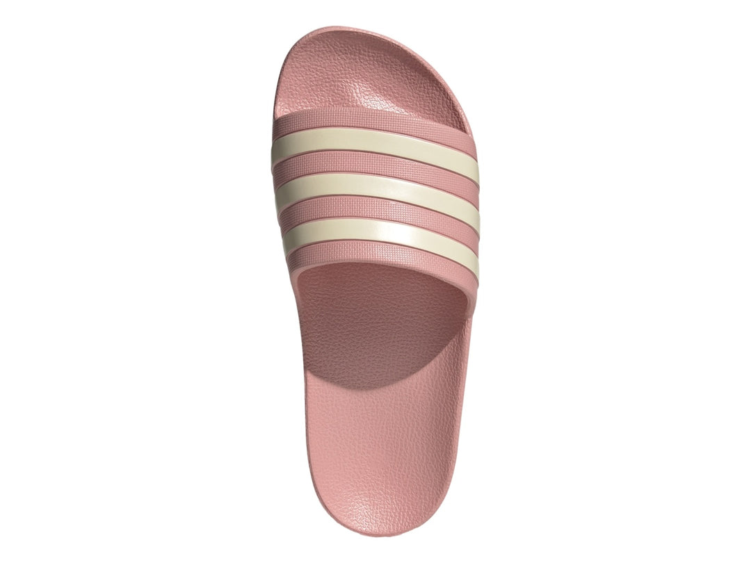 Sandalias Adidas Adilette Aqua color rosa mauve con tres franjas blancas.