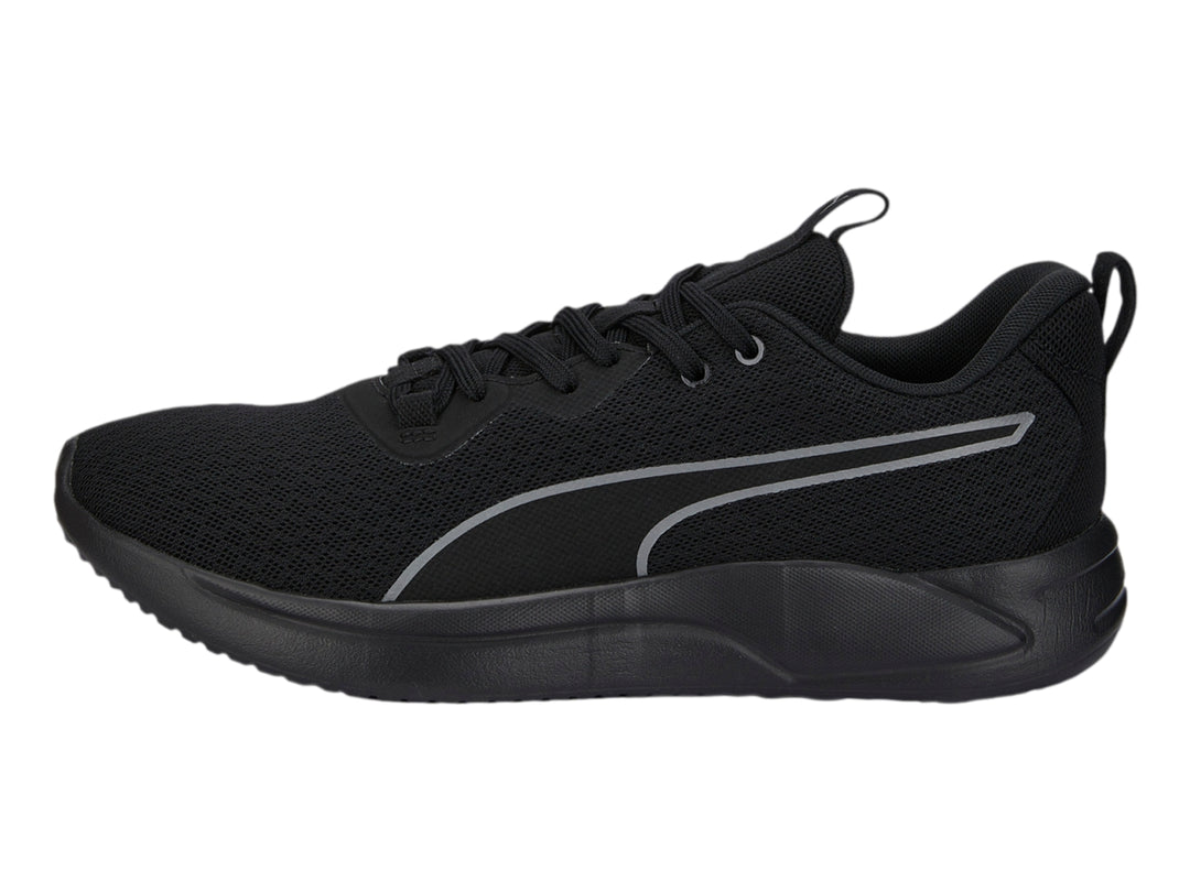 Tenis deportivos PUMA color negro con malla transpirable y suela mate.