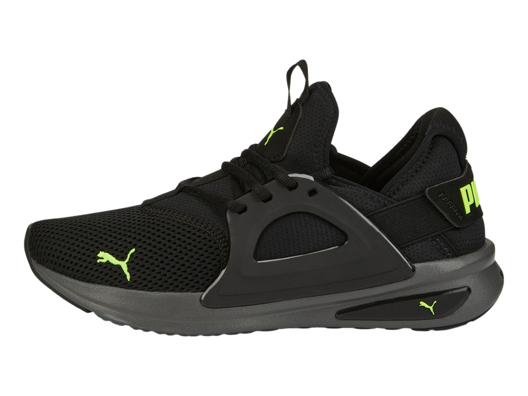 Tenis deportivos PUMA Softride Enzo Evo en color negro con suela gris y detalles en verde lima.