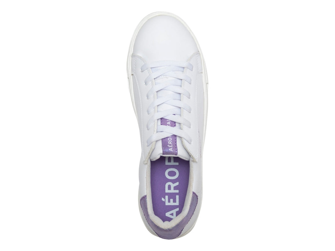 Tenis blancos de Aeropostale con detalles en color lila en el talón y cordones blancos.