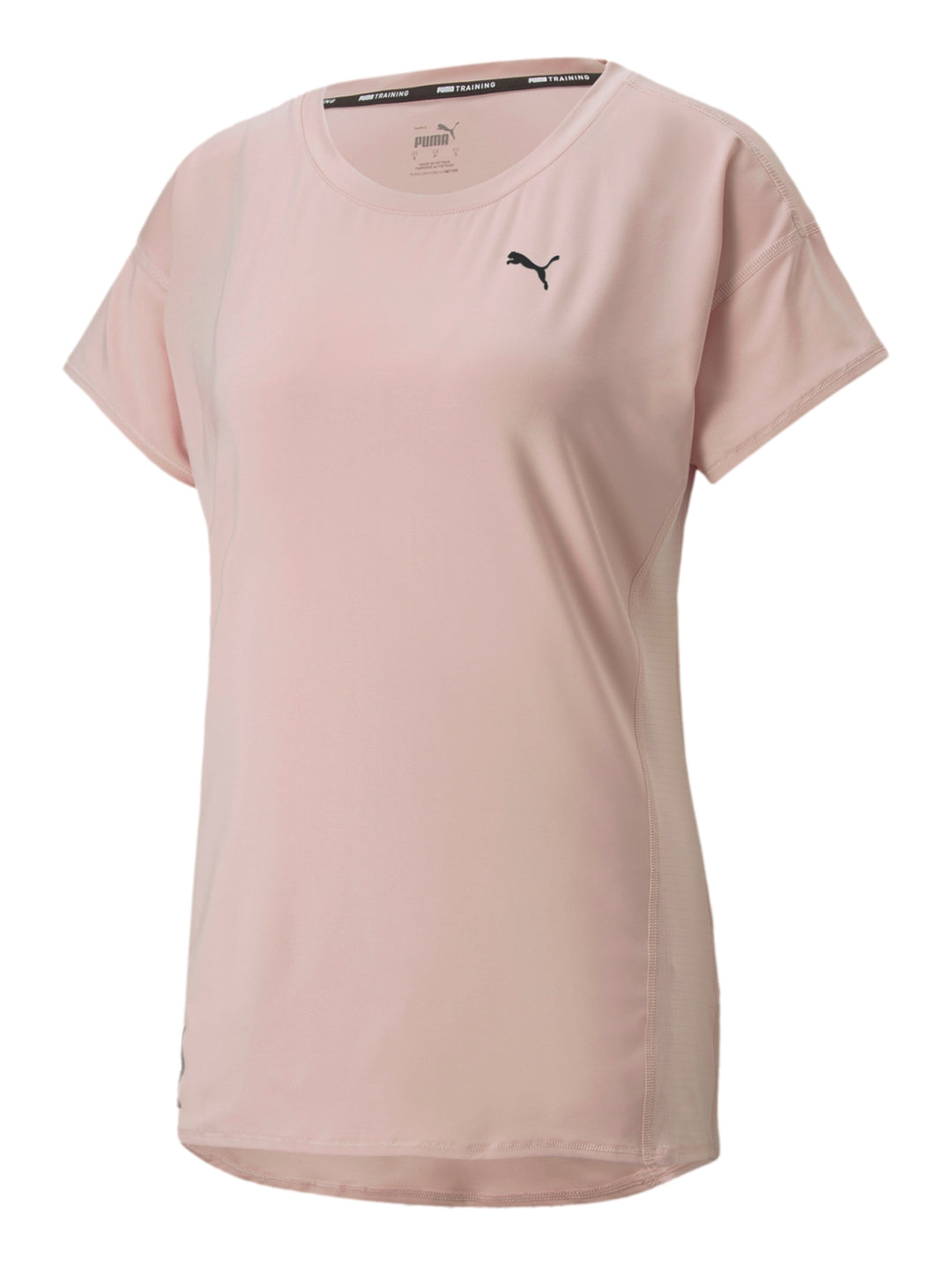 Camiseta deportiva PUMA de color rosa claro con manga corta y logo en el pecho.