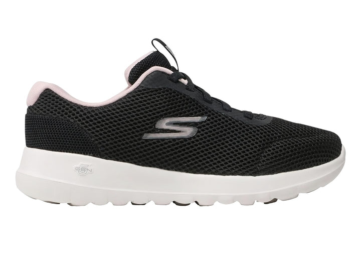 Tenis deportivos Skechers color negro con detalles en rosa y suela blanca.