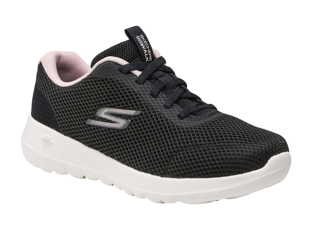 Tenis deportivos Skechers color negro con detalles en rosa y suela blanca.