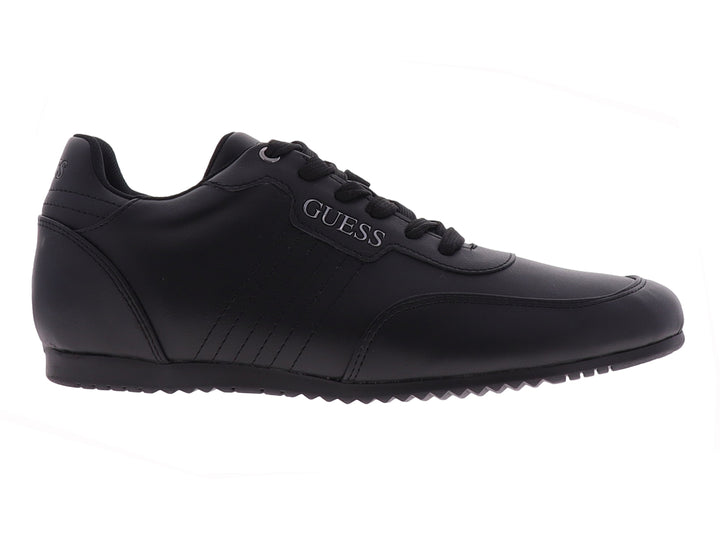 Tenis Guess color negro con agujetas y suela a juego, diseño casual y minimalista.