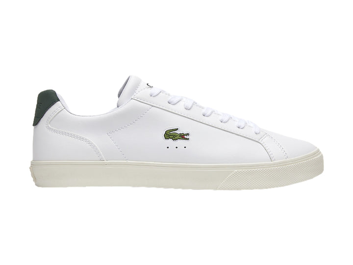 Tenis Lacoste Lerond Pro de cuero blanco con detalle verde en el talón y logotipo del cocodrilo lateral.