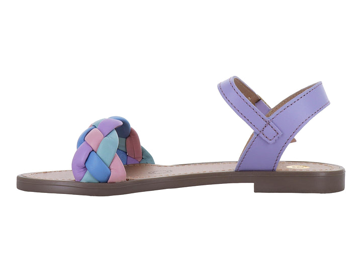 Sandalia para niña con tira trenzada en colores morado, rosa y azul, correa al tobillo y suela café.