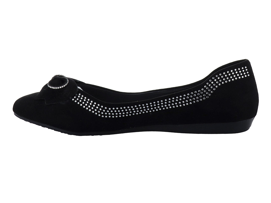 Zapato plano negro para niña con moño y detalles de brillantes laterales.