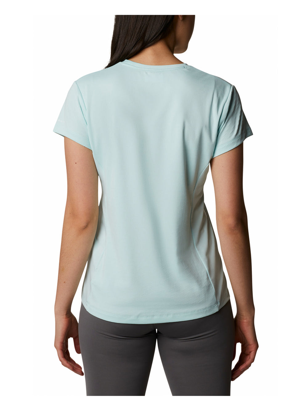 Camiseta Columbia de manga corta en color celeste claro para mujer, estilo deportivo y cuello redondo.