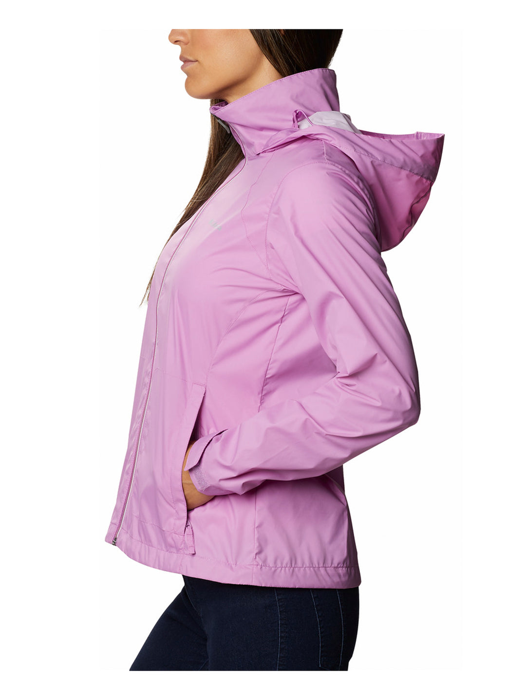 Chaqueta Columbia Switchback III en color rosa blossom para mujer con cierre completo y cuello alto.