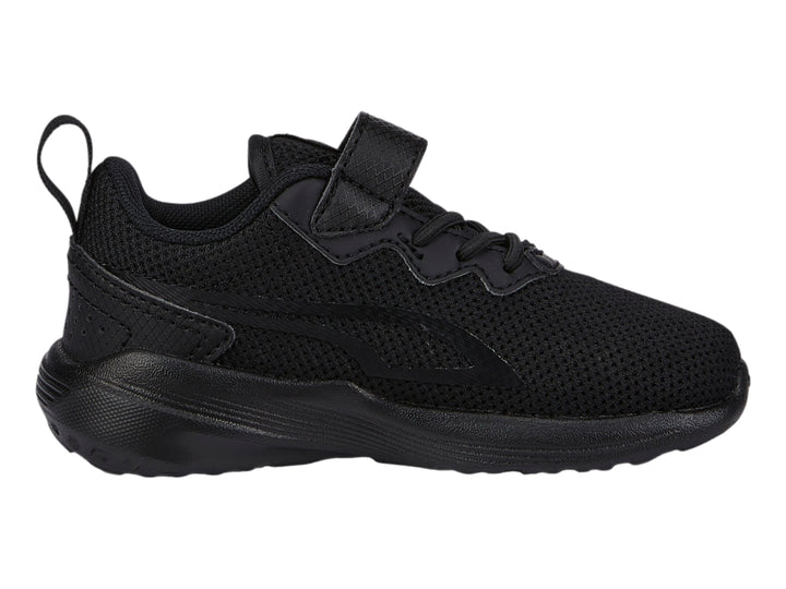 Tenis deportivos PUMA color negro para Niño con cierre de velcro y cordones.