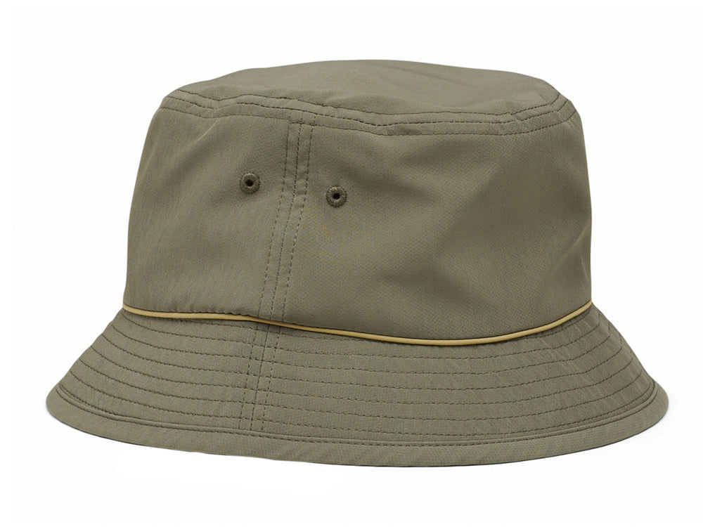 Sombrero tipo bucket Columbia color verde stone green con logo frontal y orificios de ventilación.
