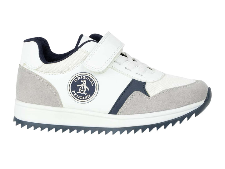 Tenis blancos para niño marca Penguin con detalles en gris y azul marino, cierre de velcro y agujetas.