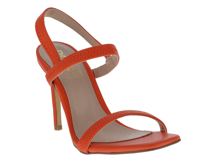 Sandalias de tacón alto color naranja con tiras cruzadas y punta abierta para mujer.