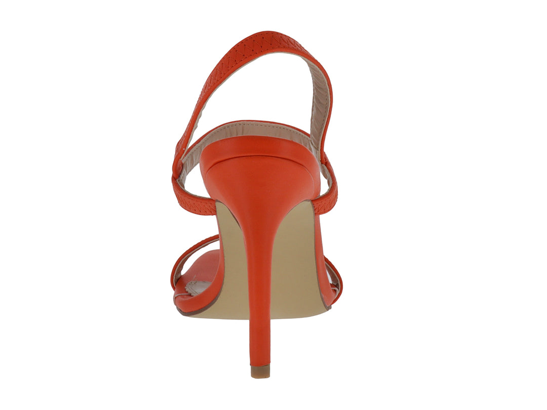 Sandalias de tacón alto color naranja con tiras cruzadas y punta abierta para mujer.