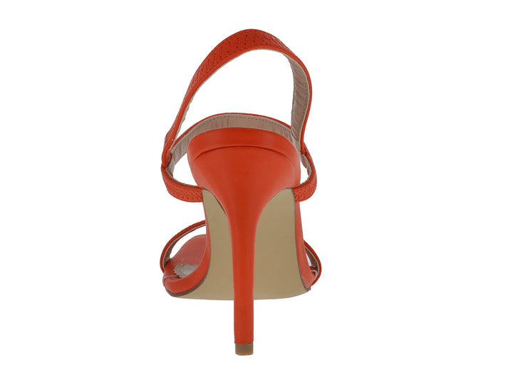 Sandalias de tacón alto color naranja con tiras cruzadas y punta abierta para mujer.