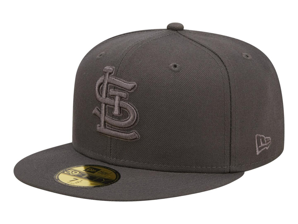 Gorra de béisbol New Era color gris oscuro con logo bordado de los St. Louis Cardinals.